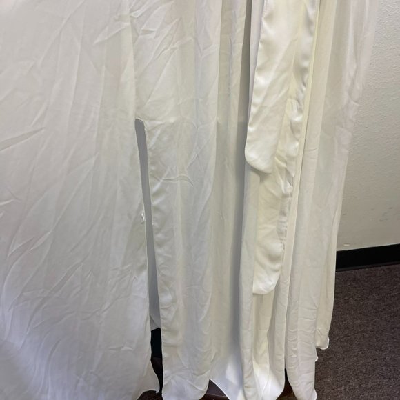 Vici White Chiffon Maxi Dress with Tie Belt Size Medium - Picture 5 of 8